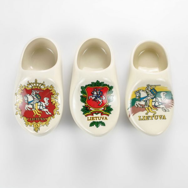 Baltic souvenirs Suvenyrai lietuviški suvenyrai keramikinės klumpės